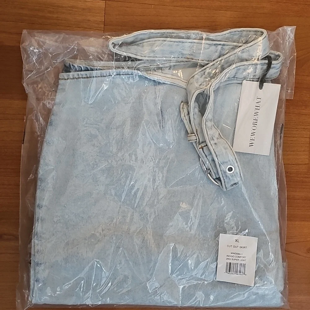 WeWoreWhat Cut Out Skirt in Indigo Comfort Super Light•XL•NWT - Picture 14 of 14